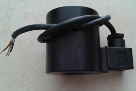 電磁線圈的電感主要起到什么作用？